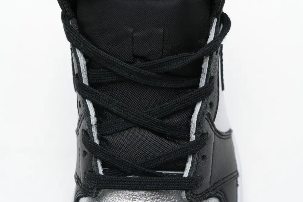 Air Jordan 1 Retro High Silver Toe (W) CD0461-001 