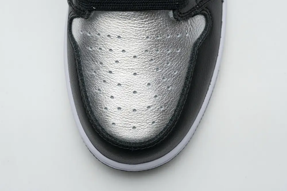 Air Jordan 1 Retro High Silver Toe (W) CD0461-001 