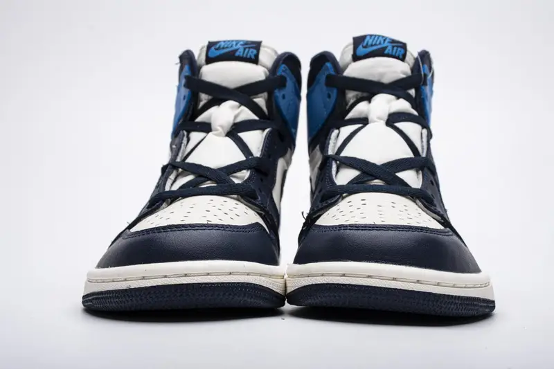 Air Replica Jordan 1 Jordan 1 Retro High Obsidian UNC 555088-140