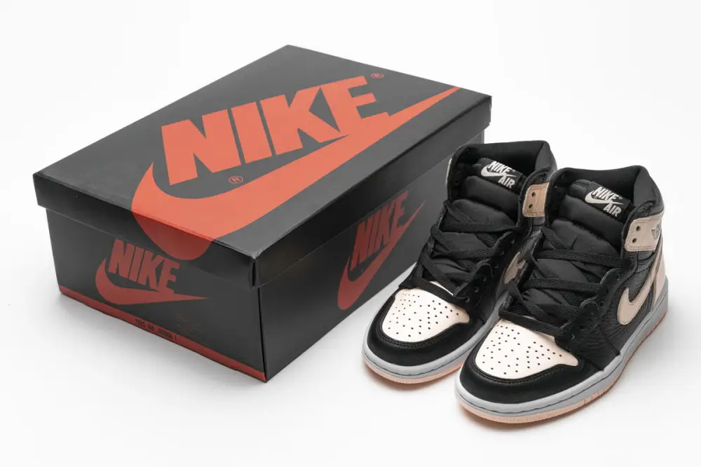 Air Jordan 1 Retro High Black Crimson Tint 555088-081 