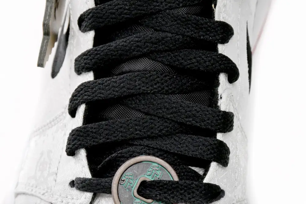 Air Jordan 1 Mid Jordan 1 Mid SE Fearless Edison Chen CLOT CU2804-100