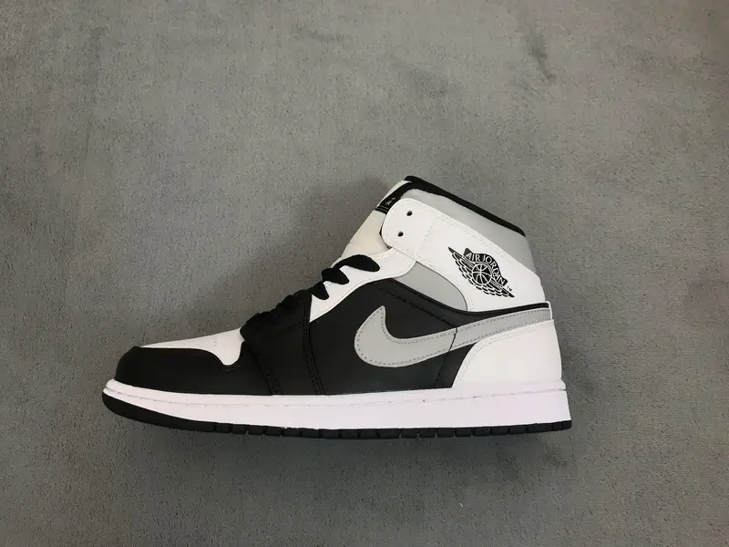 Air Jordan 1 Mid White Shadow 554724-073 4007518