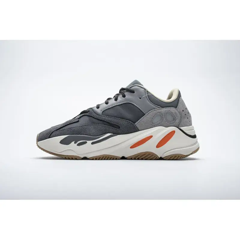 Yeezy Boost 700 v2 Magnet FV9922 0E1962