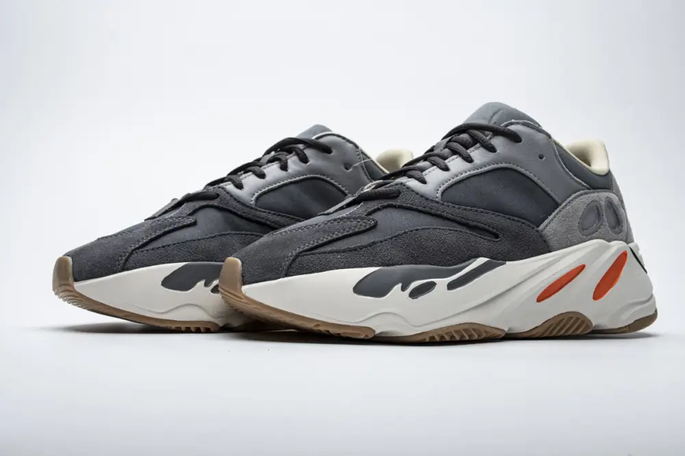 Yeezy Boost 700 v2 Magnet FV9922 