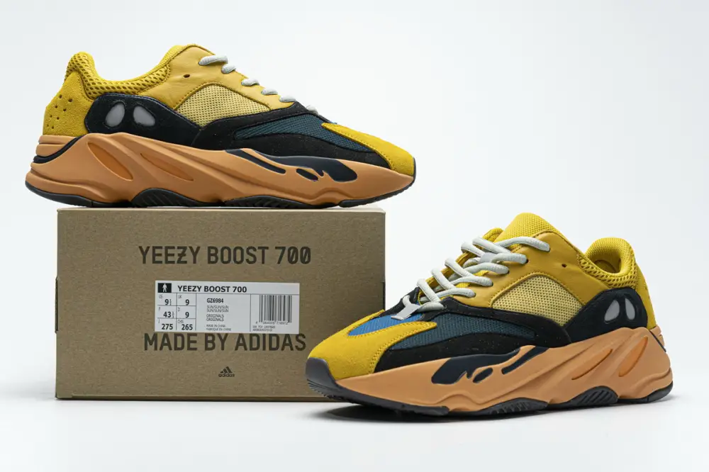 Yeezy Yeezy 700 Boost 700 Sun GZ6984