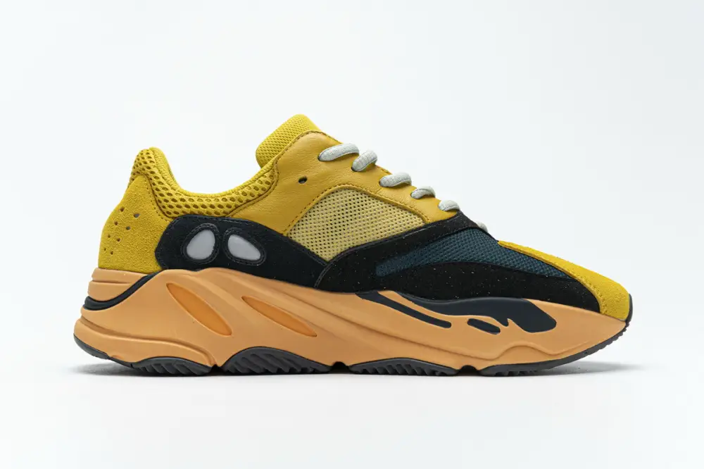 Yeezy Yeezy 700 Boost 700 Sun GZ6984