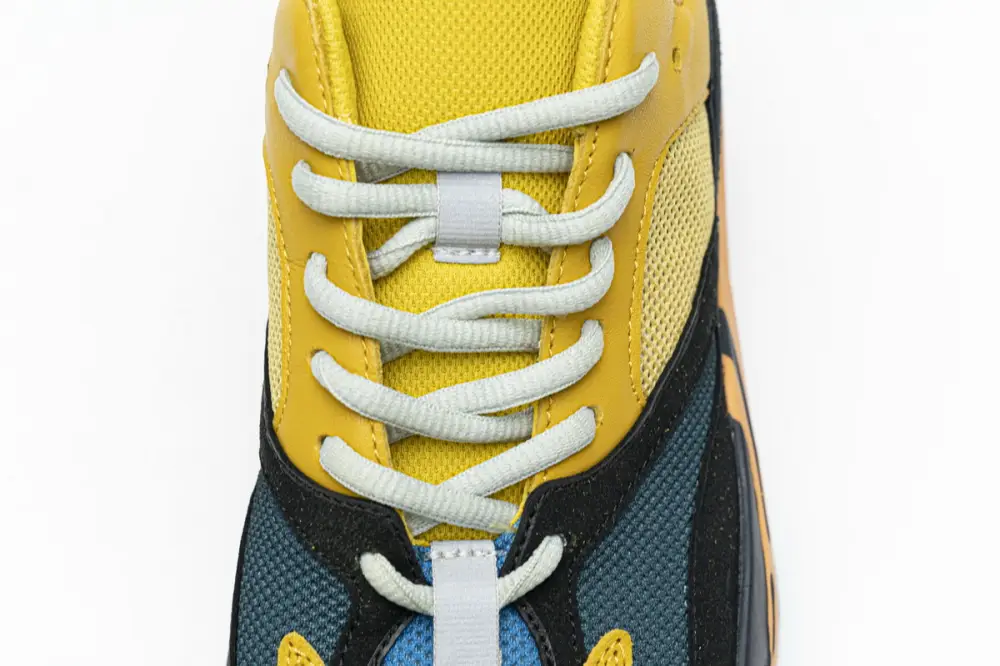Yeezy Yeezy 700 Boost 700 Sun GZ6984