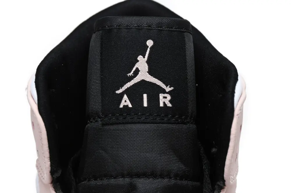 Air Jordan 1 Mid Crimson Tint Toe (GS) 554725-133 