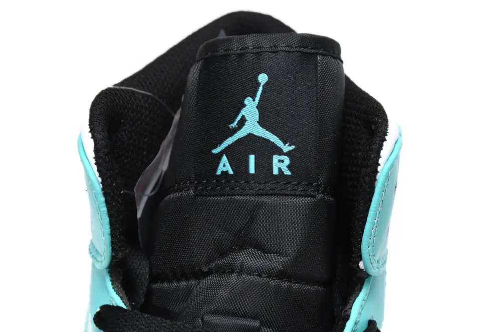 Jordan Jordan 1 Mid 1 Mid Island Igloo 554724-132