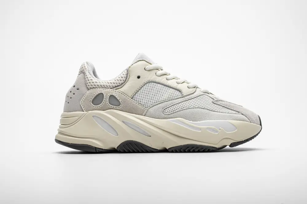 Yeezy Yeezy 700 Boost 700 Analog EG7596