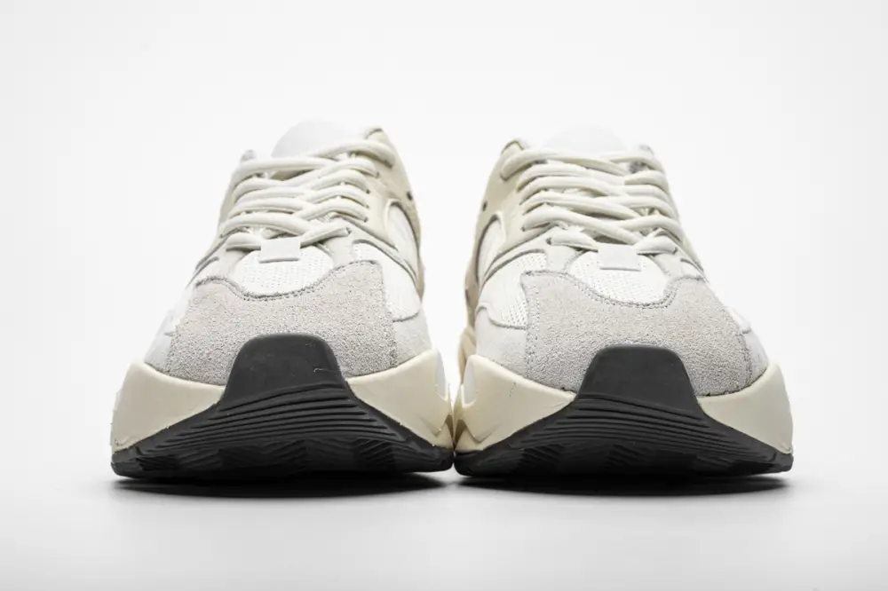 Yeezy Yeezy 700 Boost 700 Analog EG7596