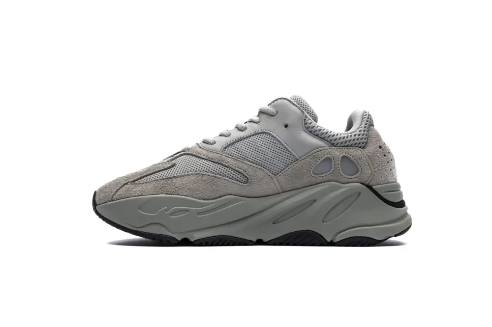 Yeezy Boost 700 Salt EG7487 F3E1036