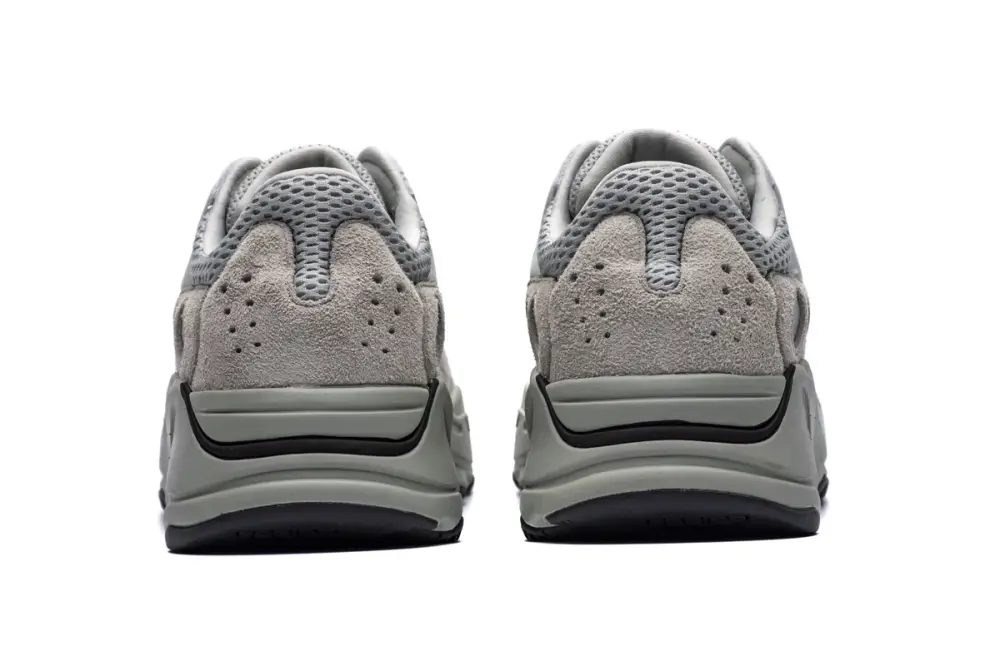 Yeezy Yeezy 700 Boost 700 Salt EG7487