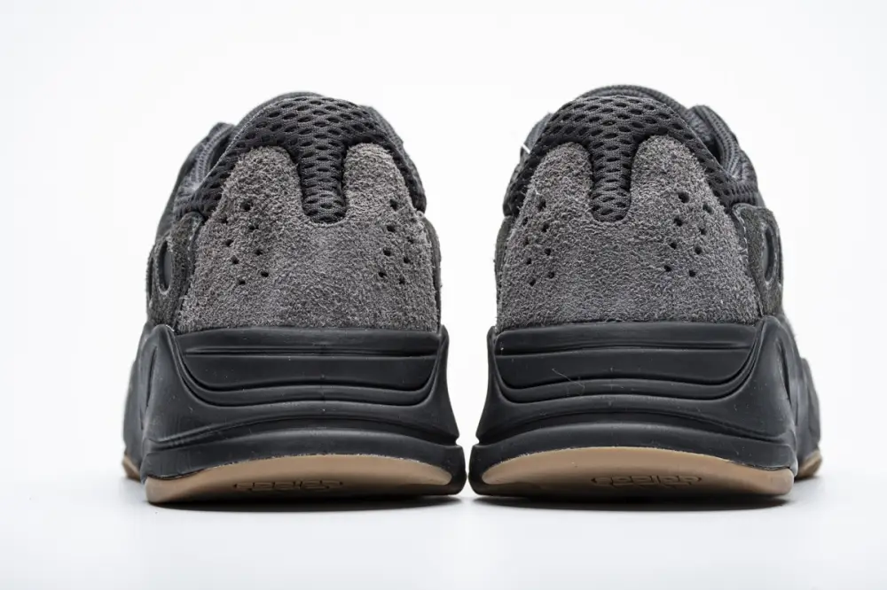 Yeezy Yeezy 700 Boost 700 Utility Black FV5304