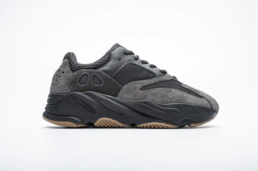 Yeezy Yeezy 700 Boost 700 Utility Black FV5304