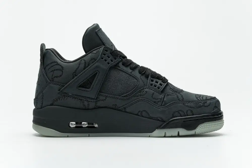 Air Kaws black jordan 4 reps Jordan 4 Retro KAWS Black 930155-001