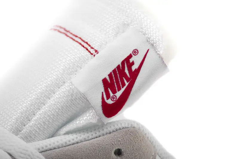 Nike Blazer Mid Off-White AA3832-100