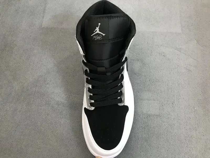 Air Jordan 1 Mid Alternate Think 16 554724-121 
