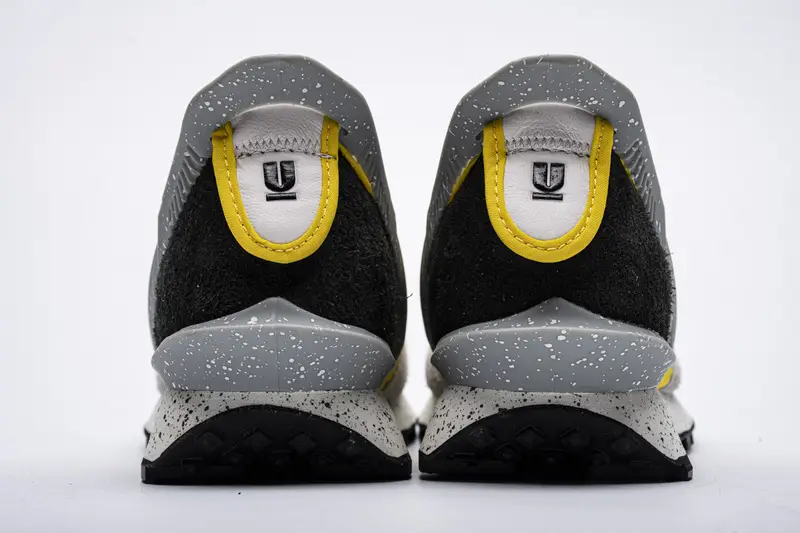 Undercover x Nike Waffle Dbreak Light GreyYellow  BV4594-700 