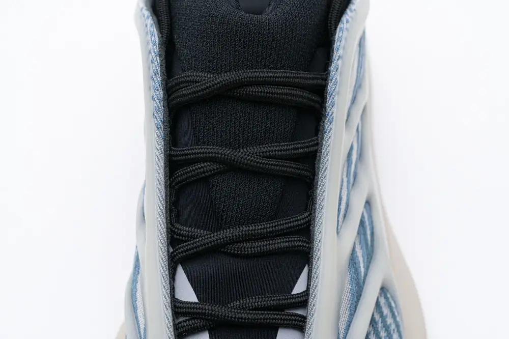 Adidas Yeezy 700 V3 “Kyanite”  GY0260 
