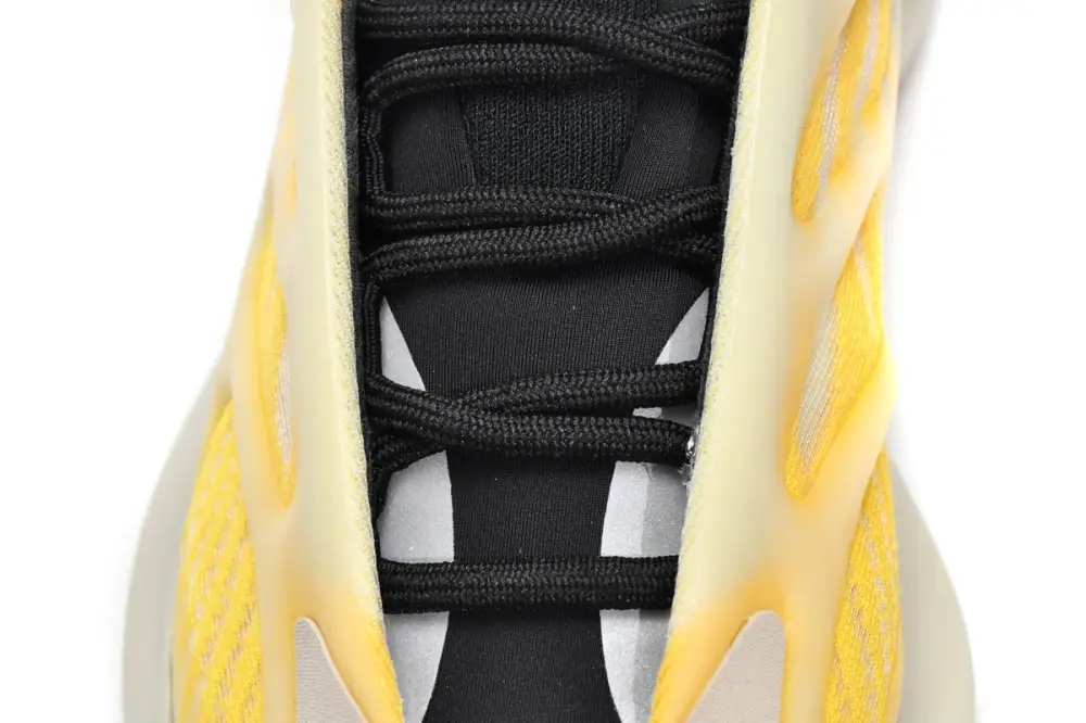 adidas yeezy 700 Mono Safflower Yeezy 700 V3 Mono Safflower HP5425