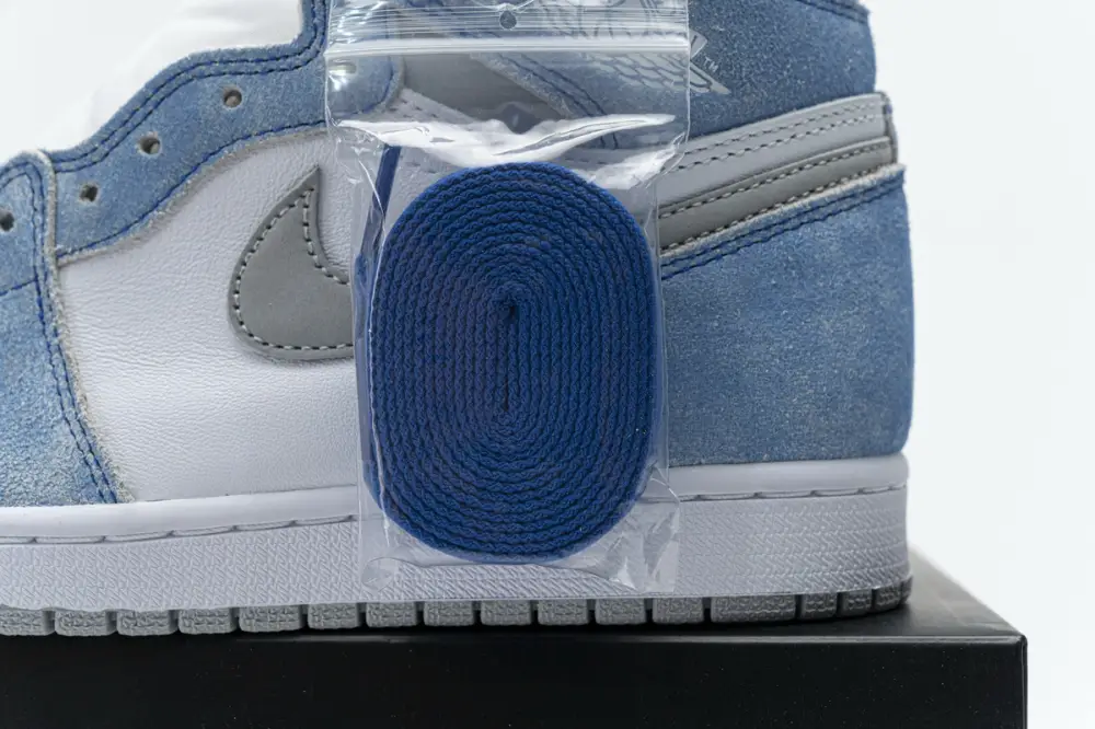 Air Jordan 1 High  Hyper Royal 555088-402 