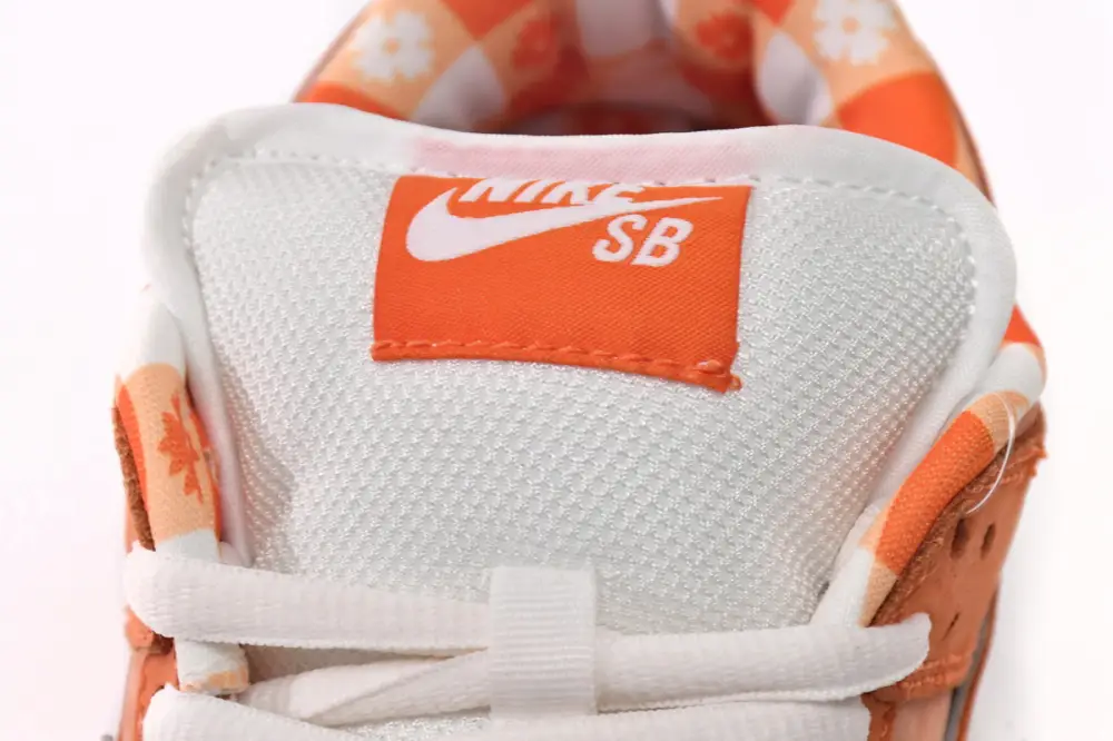 Concepts Orange Lobster Dunk Reps x Nike SB Dunk Low “Orange Lobster” FD8776-800