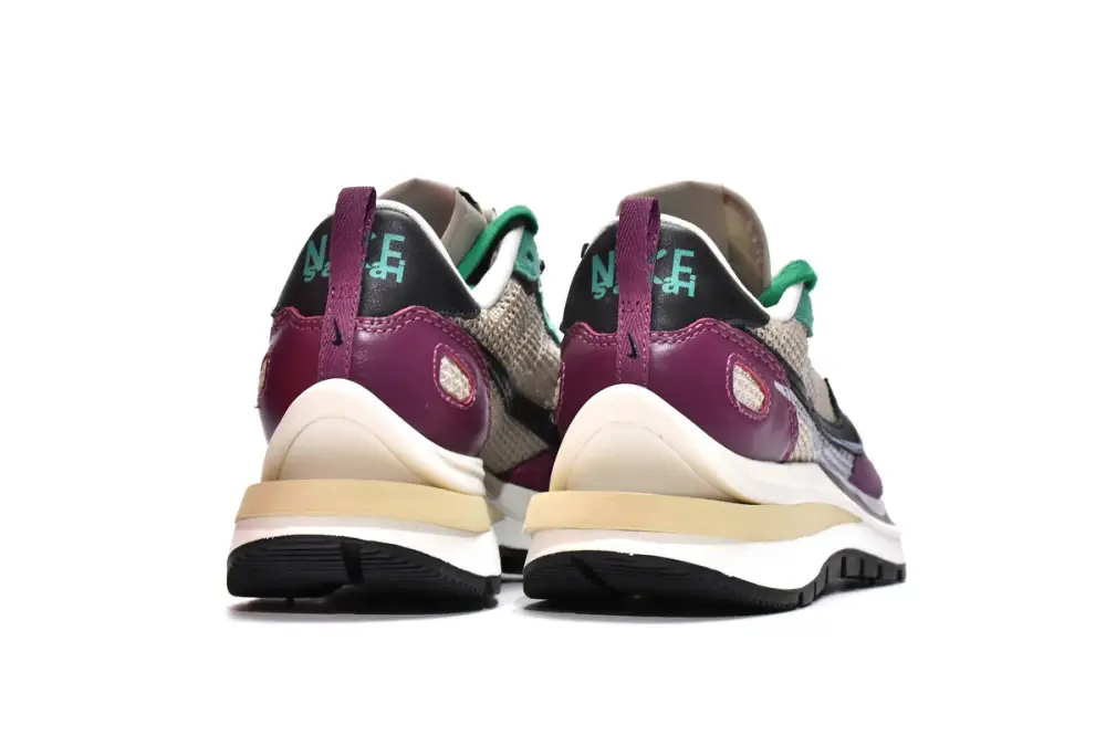 Sacai Sacai x Nike Vaporfly x Nike Pegasua Vaporfly String Black Villain Red DD3035-200