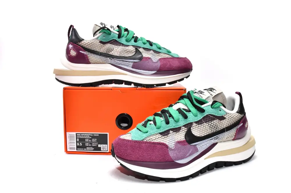Sacai Sacai x Nike Vaporfly x Nike Pegasua Vaporfly String Black Villain Red DD3035-200
