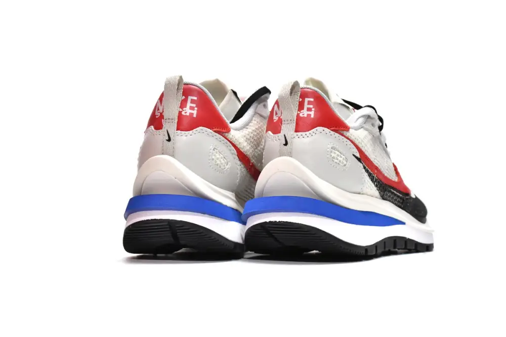 Sacai x Nike Pegasua Vaporfly Villain Sacai x Nike Vaporfly Grey Blue Red CV1363-100