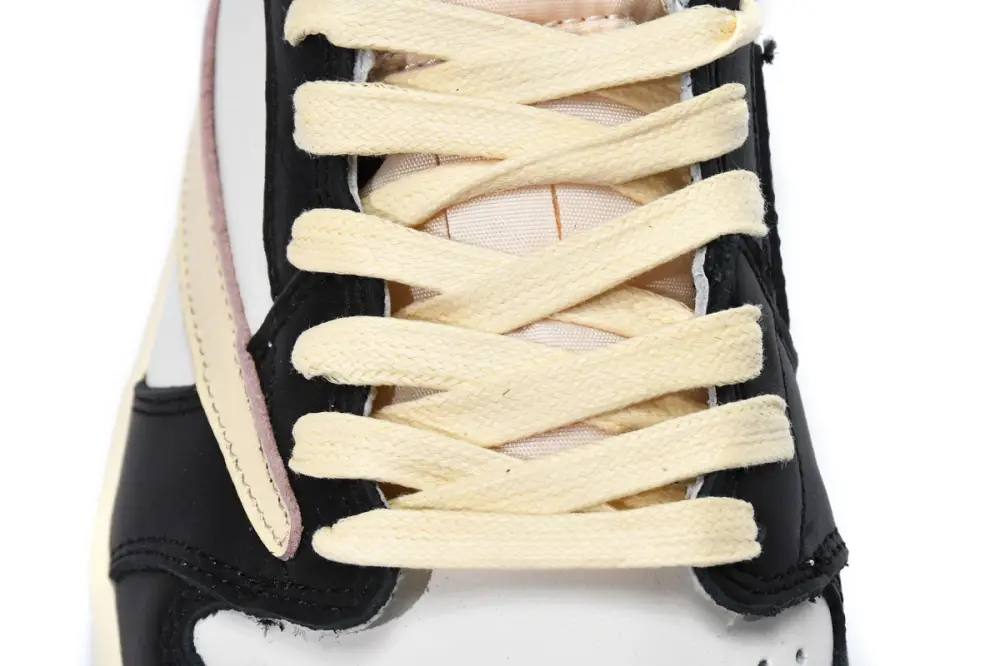 Travis Scott x Fragment Design x Air Jordan 1 Low DM7866-140 