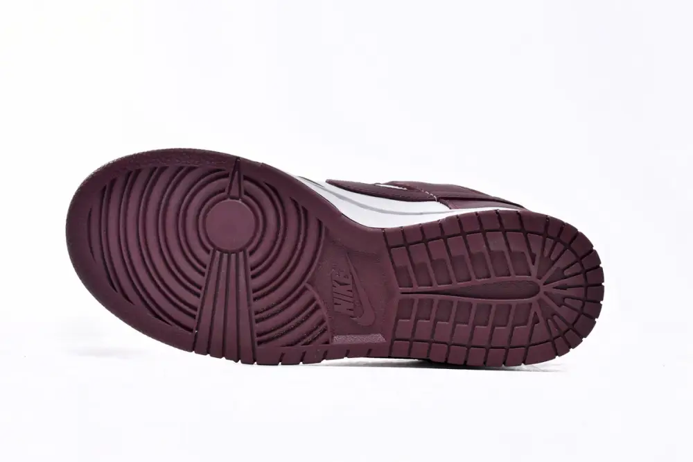 Nike Dunk Low Bordeaux DD1503-108 
