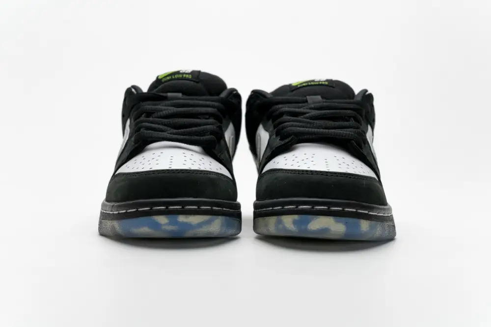 Staple dunk Panda Pigeon x Nike SB Dunk Low “Panda Pigeon” BV1310-013
