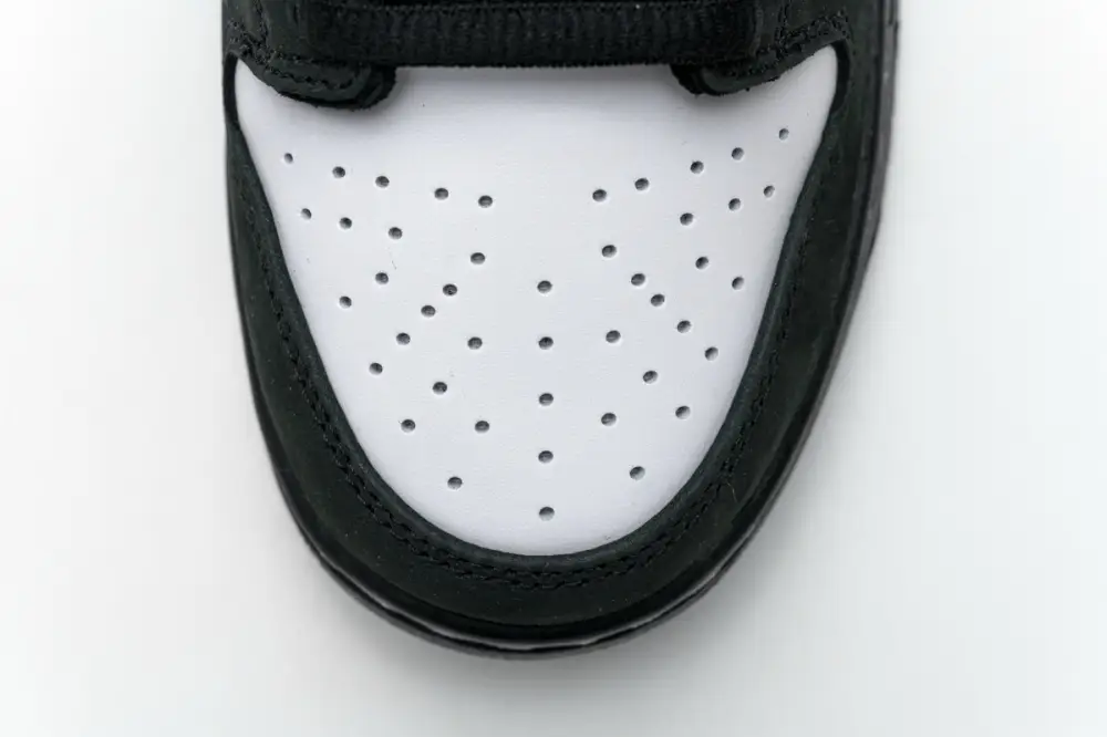 Staple dunk Panda Pigeon x Nike SB Dunk Low “Panda Pigeon” BV1310-013