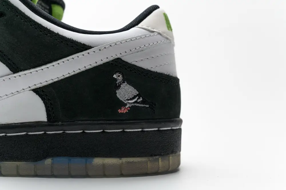 Staple dunk Panda Pigeon x Nike SB Dunk Low “Panda Pigeon” BV1310-013