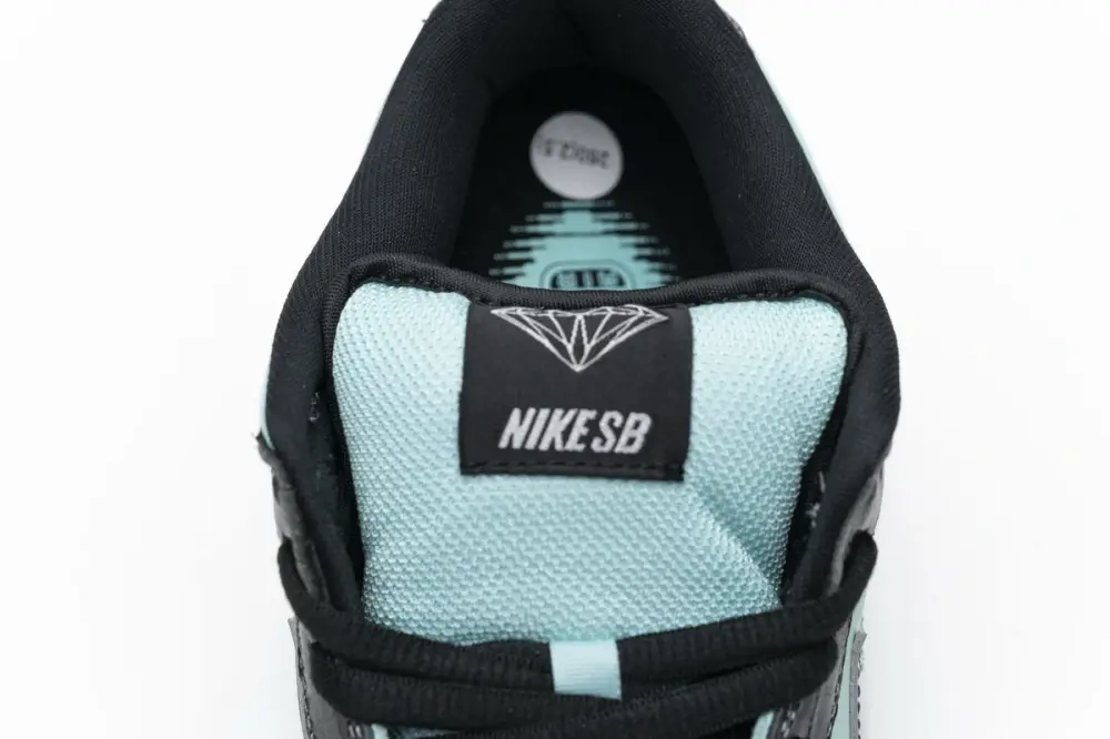 Nike Dunk SB Low Diamond Supply Co. Aqua Blue dunk website 304292-402