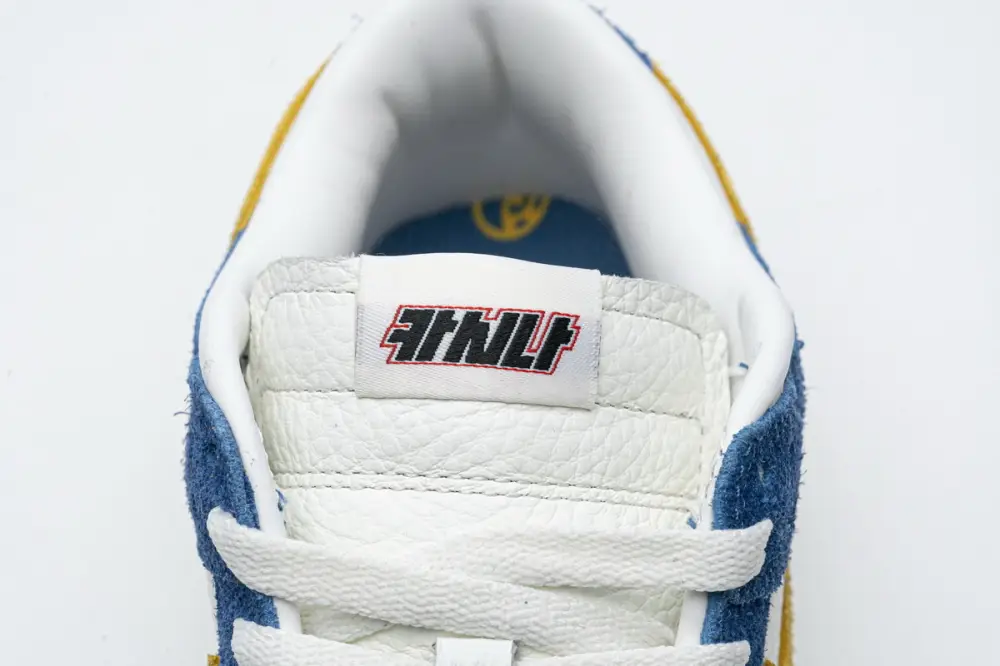 Kasina x Nike Dunk Low “80s Bus” CZ6501-100 