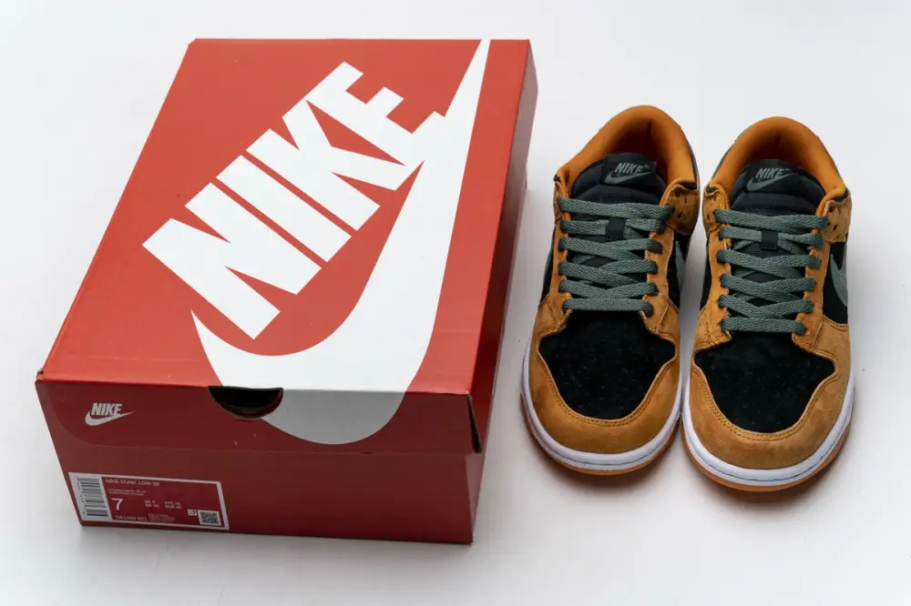 Nike Dunk Low SP “Ceramic” DA1469-001 