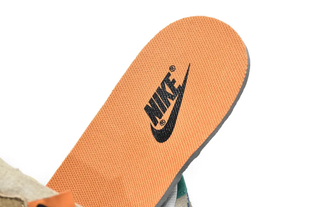 Size x Nike Dunk Low Brown DO6712-200 