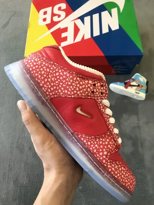 Stingwater x Nike SB Dunk Low OG QS Magic Mushroom DH7650-600 