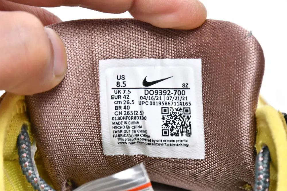 Travis Scott x CACT.US CORP x Nike Air Max 1 Saturn Gold DO9392-700 