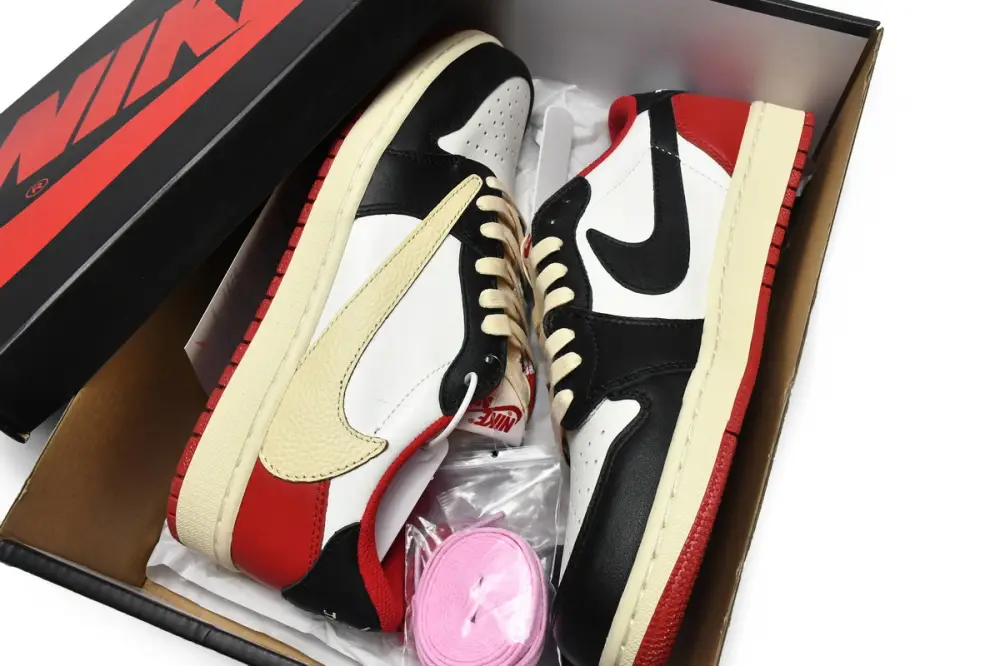Travis Scott x Air Jordan 1 Travis Scott Black Red Low Black Red DM7866-166