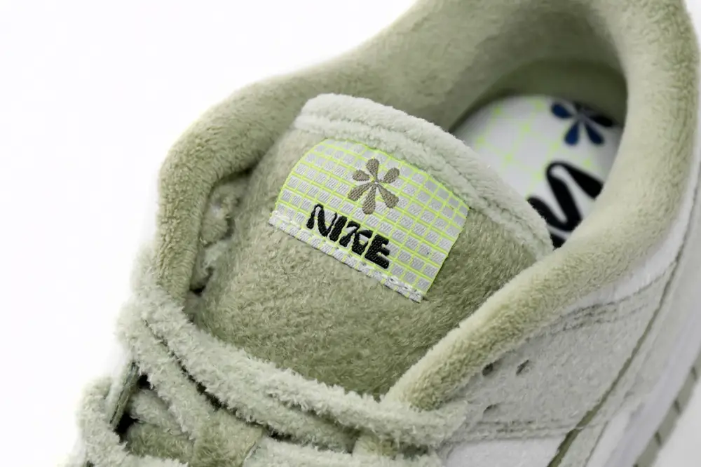 Dunk Dunk reps Low SE "Honeydew" DQ7579-300