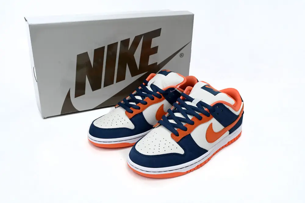 Nike Dunk Low “Broncos” 304292-184 