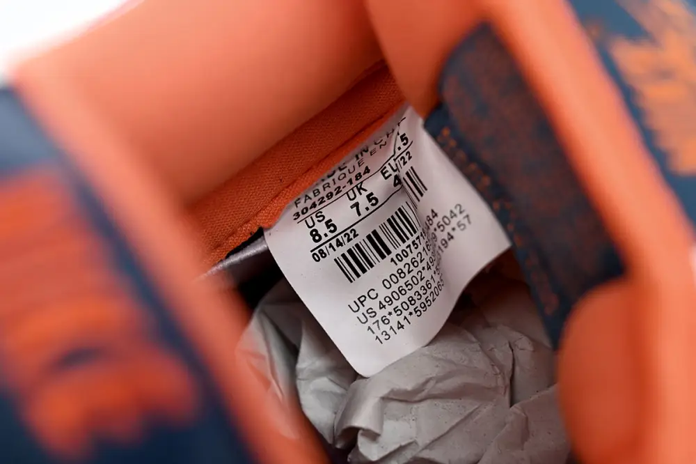 Nike Dunk Low “Broncos” 304292-184 
