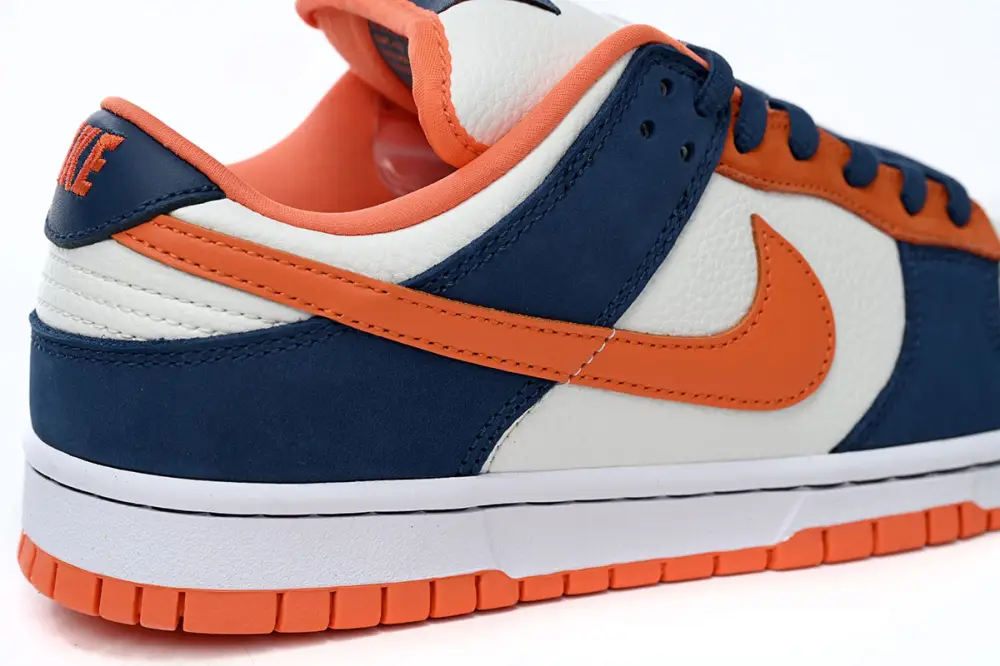 Nike Dunk Low “Broncos” 304292-184 