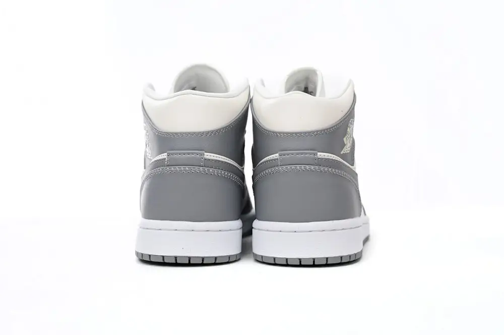 Air Jordan 1 White Soot BQ6472-115 