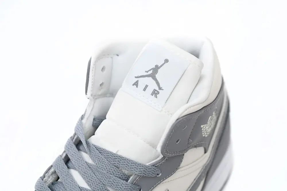 Air Jordan 1 White Soot BQ6472-115 