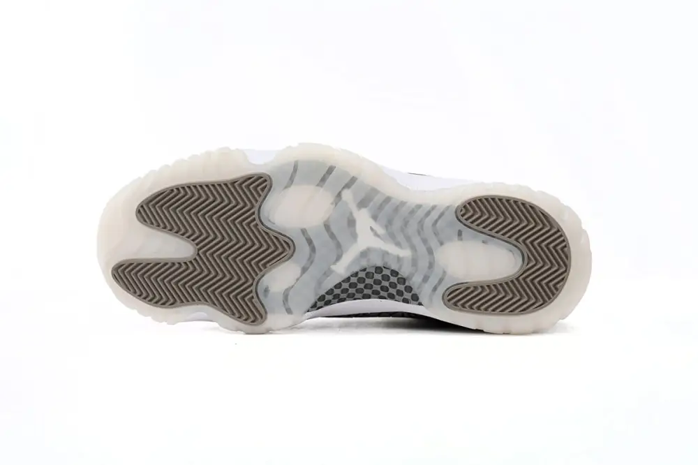 Air Jordan 11 Retro Low “Cement Grey” AV2187-140 