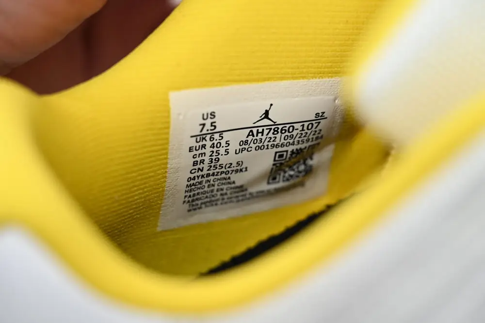 Air Jordan 11 Reps Jordan 11 Retro Low WMNS “Yellow Snakeskin AH7860-107